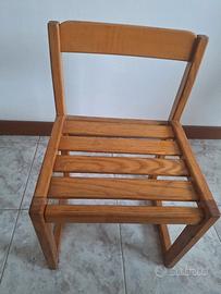 Sedia in legno piccola