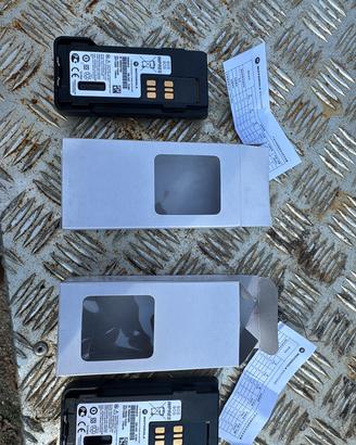 2 batterie nuovo per Mototrbo XPR 3000/e XTR 7000/