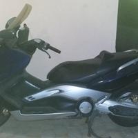 Yamaha T Max - 2001