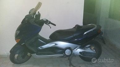 Yamaha T Max - 2001