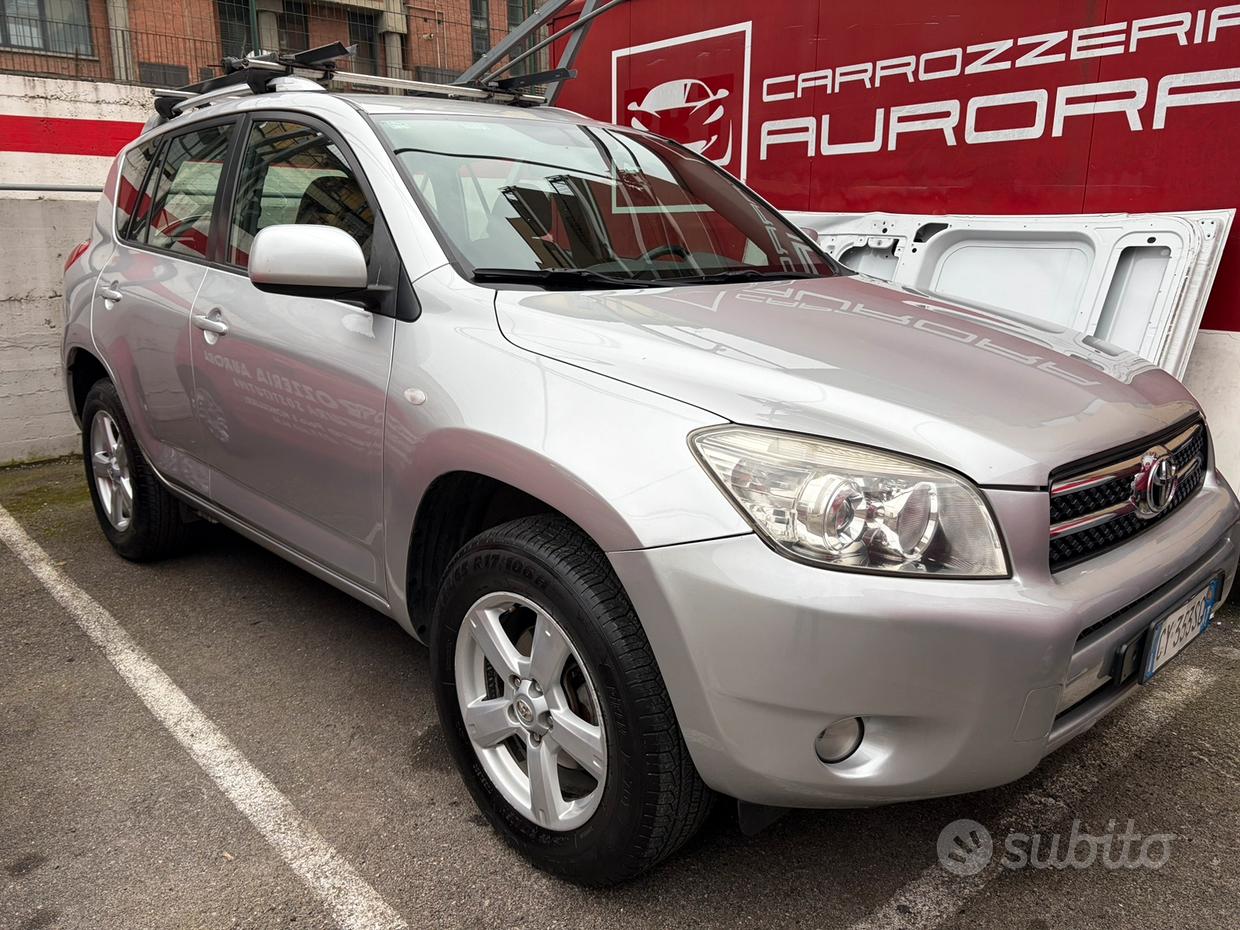 TOYOTA RAV4 3ª serie