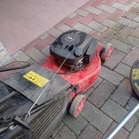 Rasaerba motore a scoppio