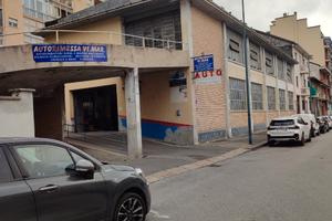Autorimessa si cede