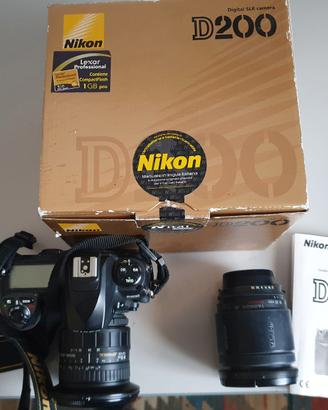 NIKON D 200 + SIGMS  18-35 + TAMRON 28-200