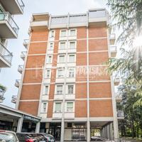 Ampio trilocale con terrazzo in zona Villa Verde