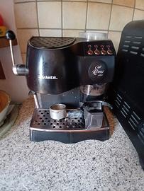MACCHINA PER CAFFÈ CON MACININO INCORPORATO 