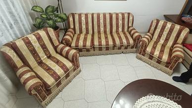 Eleganti divani in stile barocco