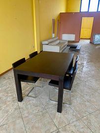 TAVOLO con SEDIE
