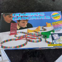 Dominos Cascade