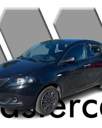 LANCIA Ypsilon 5p. Neopatentati 1.0 hybrid Gold