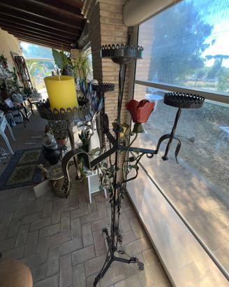 Candelabro vintage in ferro battuto – Portacandele
