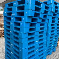 bancali in plastica usati con canali liscio