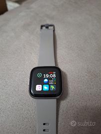 Smartwatch FitBit Versa 2
