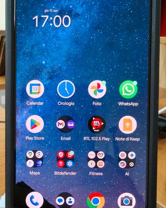 Google Pixel 8 Pro e auricolari