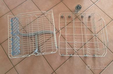 Due cestelli lavastoviglie con filtro
