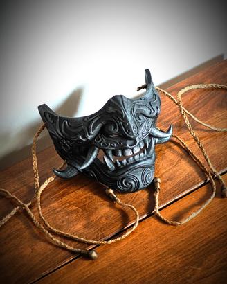 maschera Oni