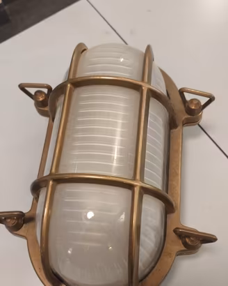 lampada da esterno in ottone foresti e sauardi 