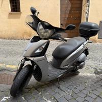 Kymco People GT 300