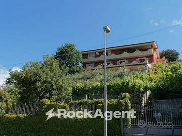 PORZIONE DI FABBRICATO-FORIA CENTOLA (SA)