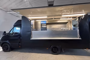 AUTONEGOZIO paninoteca ambulante food truck