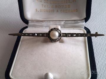 Spilla anni 40 oro 12 kt diamanti antichi e perla
