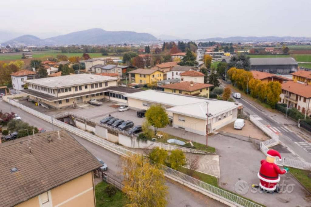 Terreno di 5200 m² a Palazzolo sull'Oglio - Vista 2