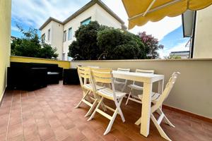 Rif.c2 Trilocale in perfetto stato a 50mt dal mare