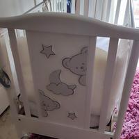 Culla e fasciatoio pali