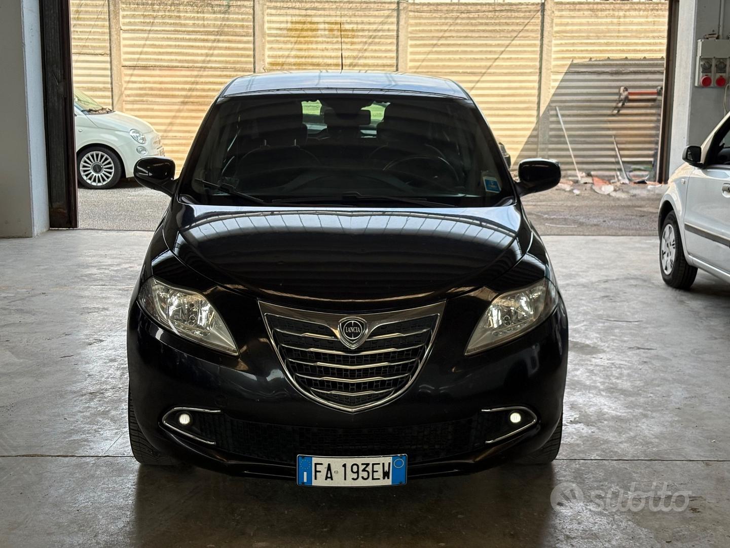 Lancia Ypsilon 2015 photo 2