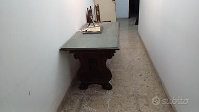 Studio classico in noce dei primi del 900