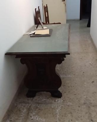 Studio classico in noce dei primi del 900
