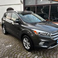 Ford Kuga 2.0 TDCI 150 CV S&S 4WD Titanium CAMBIO 