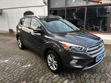 Ford Kuga 2.0 TDCI 150 CV S&S 4WD Titanium CAMBIO 