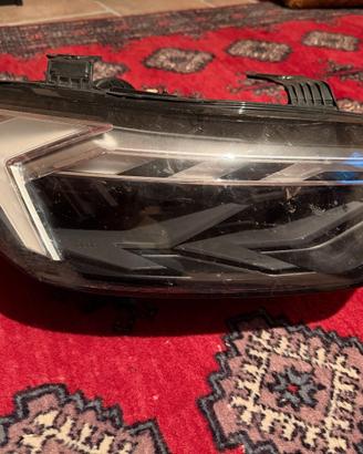 Faro anteriore Audi A1 82A941034D Full LED destro
