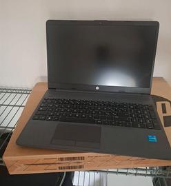 HP 250 G9 15,6” i3 12ª Gen – 16GB RAM – SSD 512GB