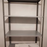 scaffale metallico