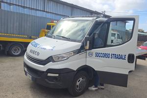 Carroattrezzi Iveco Daily 2019