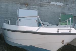 barca  450 con motore 40cv 2t 737