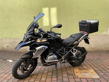 BMW R1200 GS TRIPLE BLACK