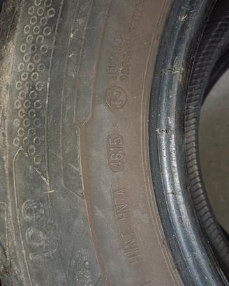 gomme 215-70-R15