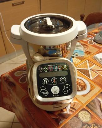robot multifunzione 