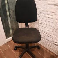 sedia da ufficio con rotelle