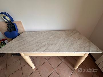 Tavolo e sedie SCAVOLINI