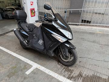 Yamaha t max 2008
