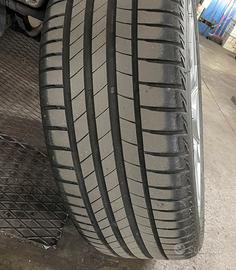 Gomme estive Bridgestone 225/45 Turanza 17 pollici