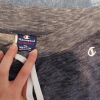 pantaloni marca Champion