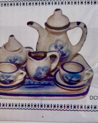 Mini servizio da tè in porcellana vintage