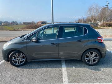 Peugeot 208 1.4  VTi Gpl Allure 2015