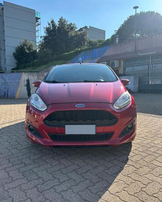 Ford Fiesta 1.5 Tdci 75 cv 5 porte St-Line