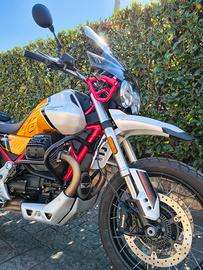 Moto Guzzi V85tt 4000 km 9/24